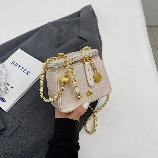 NEW Beige Chain Trend Girl Woman Messenger Shoulder OL PU PVC Leather Women Lady Bags Mini Handbag borse Tote Bags