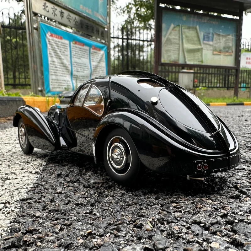 Autoart  1/18 Bugatti 57sc  57S ATLANTIC Car Model Collection Gift to Friends and Family 70941