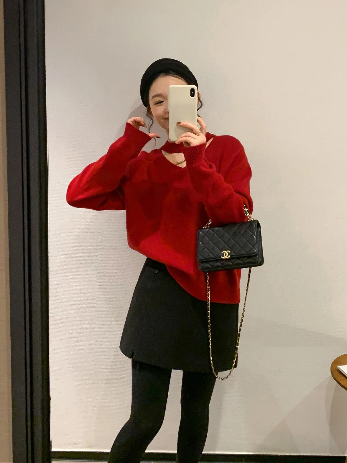 

Красный вязаный шерстяной топ с вырезами, модный зимний свитер для женщин, дизайн Love Devil Fi, корейский стиль, для повседневной носки