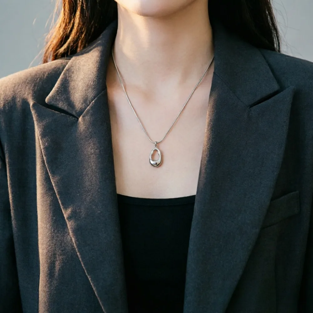 New Minimalist Silver Color Pendant Necklace Custom Oval Donut Sweater Chain Chokers Women's Fashion Jewelry Accessories Gifts