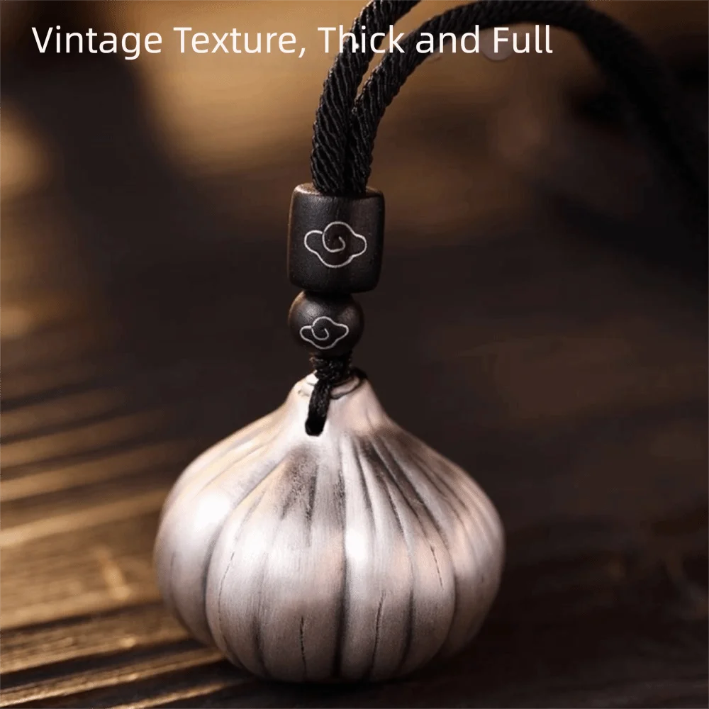 Unique Vintage Style Garlic Pendant Key Rings Rotatable Garlic Circle Charms Silver Necklace Garlic Keychain Women Men