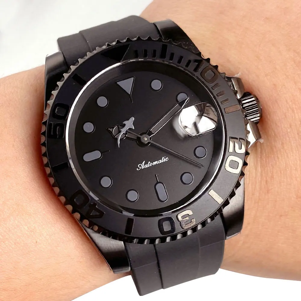 Customized Logo Classic Black Diver Watch Shark Hands PVD Coating Sapphire Glass 200m Waterproof NH35 Mechanical Automatic Watch