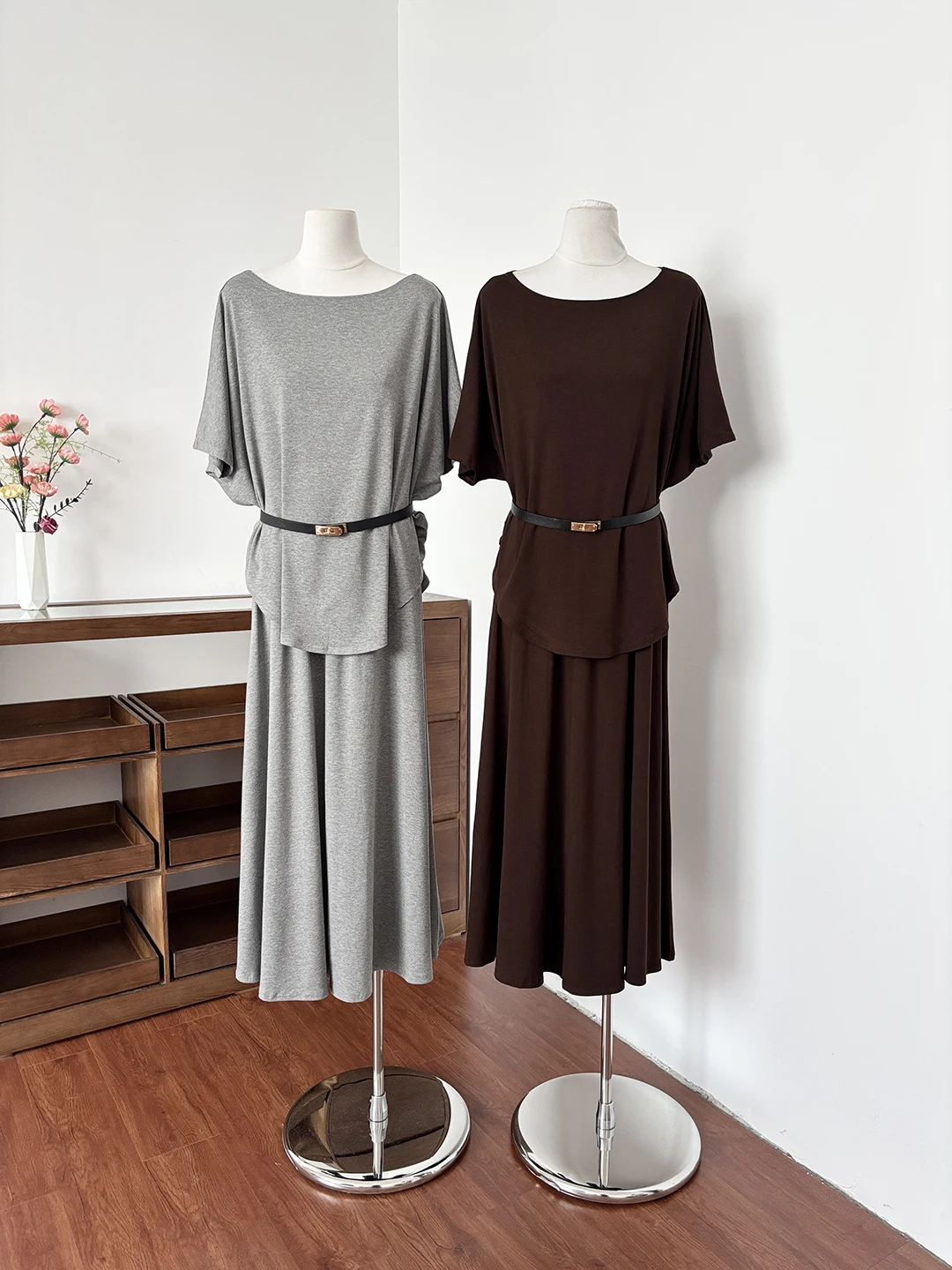 

Spring Summer 2026 Women's Loose Fit Casual Short Sleeve T-Shirt High Waist Skirt Fashion Set High Versatility Batwing S...