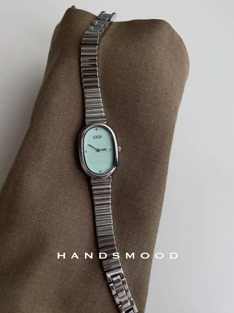 Women's watch Mint Mambo Green Fritillary Oval Simple Fashion Romantic Elegant Temperament Ladies Watch