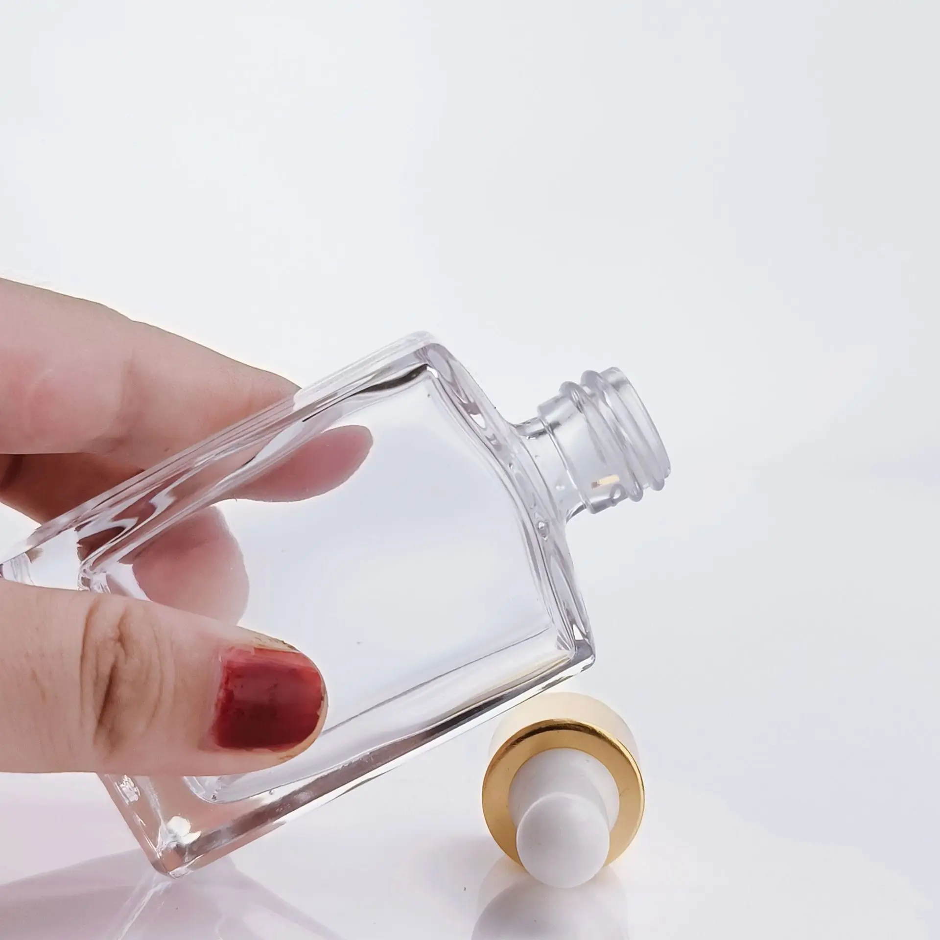 20 قطعة زجاجة عطر زجاجية شفافة محمولة لتوزيع مستحضرات التجميل زجاجة زيت قطارة بلاستيكية مع قمع ماصة