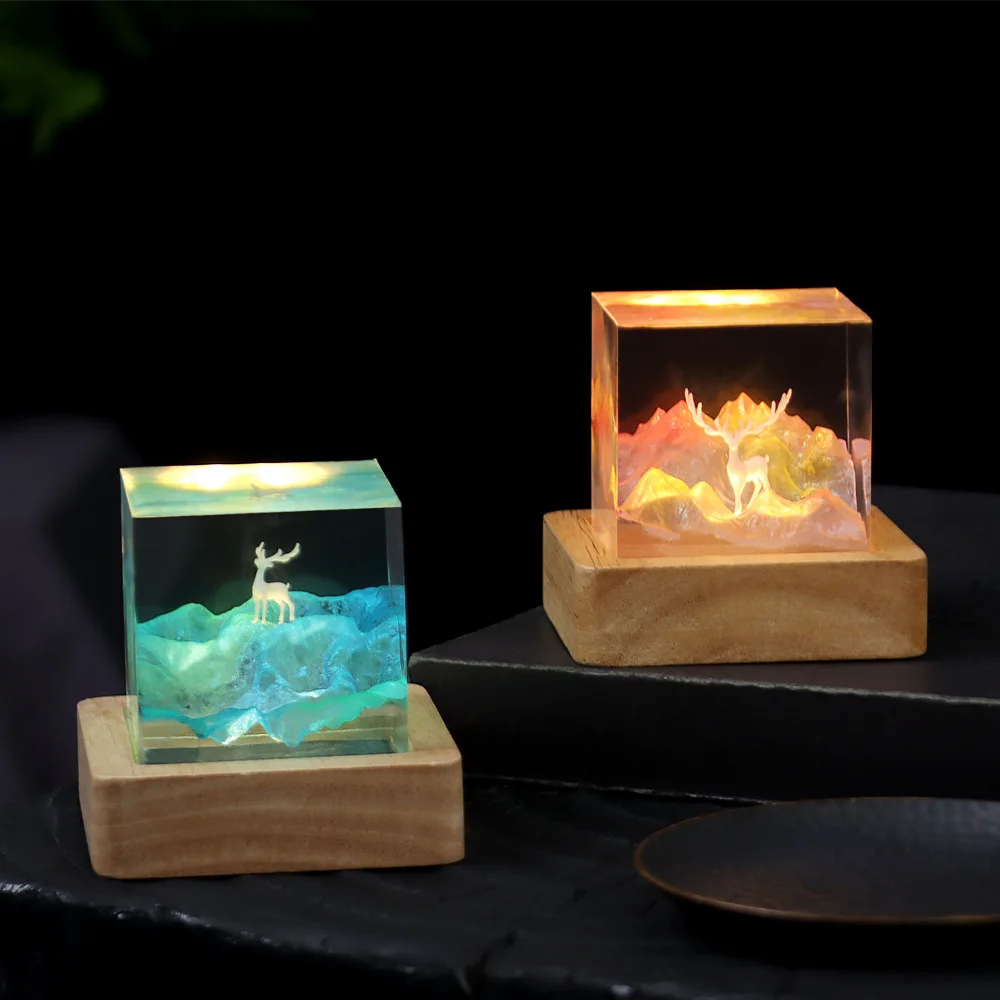 

Elk Cube Resin Luminous Artwork Personalized Home Decor Piece for Table Decoration Square Commemorative Item Gift