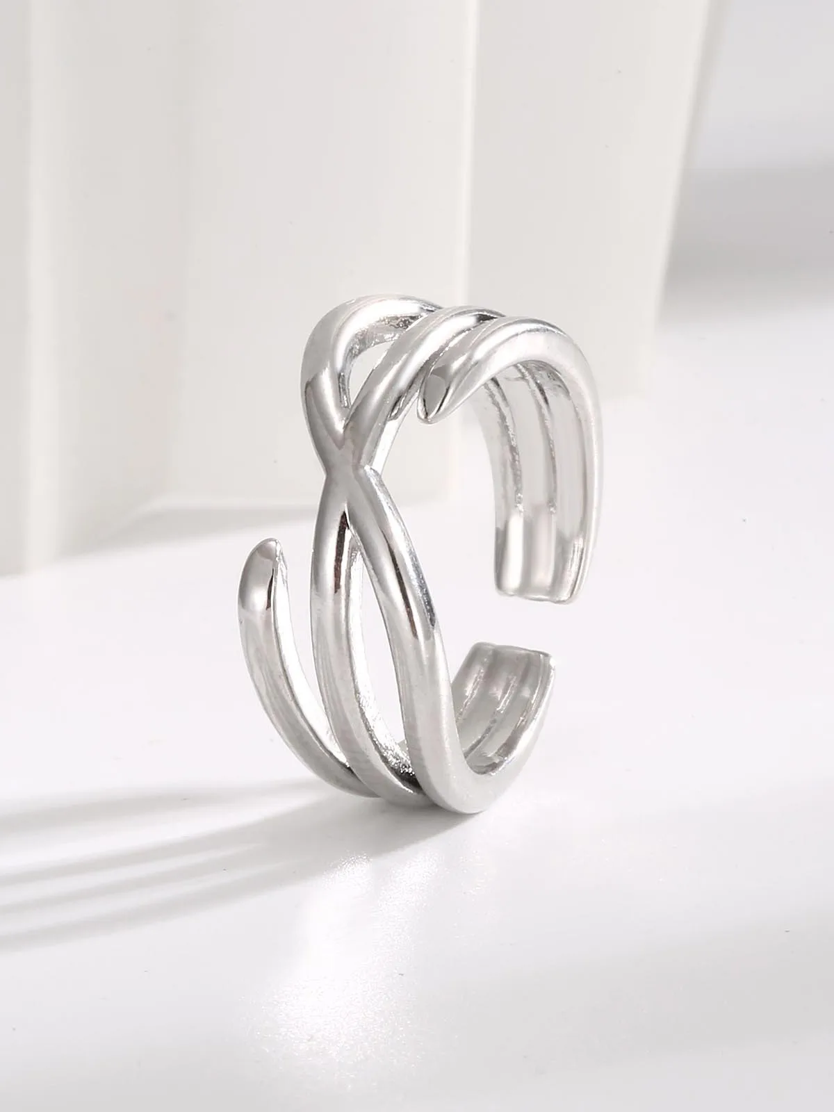 

Minimalist Geometric Cross Wrap Ring Matte Texture Fashionable Cold Style High End Stylish Ring Jewelry Accessory for Adults