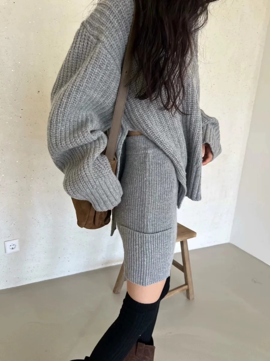 

Women's Loose Knitted Sweater And ort Skirt Set with kets Side Slits Thi Yarn Warm Faionable Winter Outfit