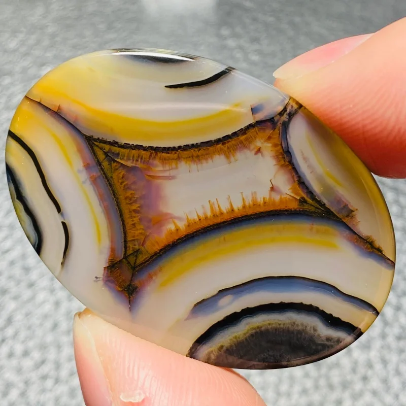 Natural stone oval marine chalcedony agate small bird energy crystal healing home decoration piece