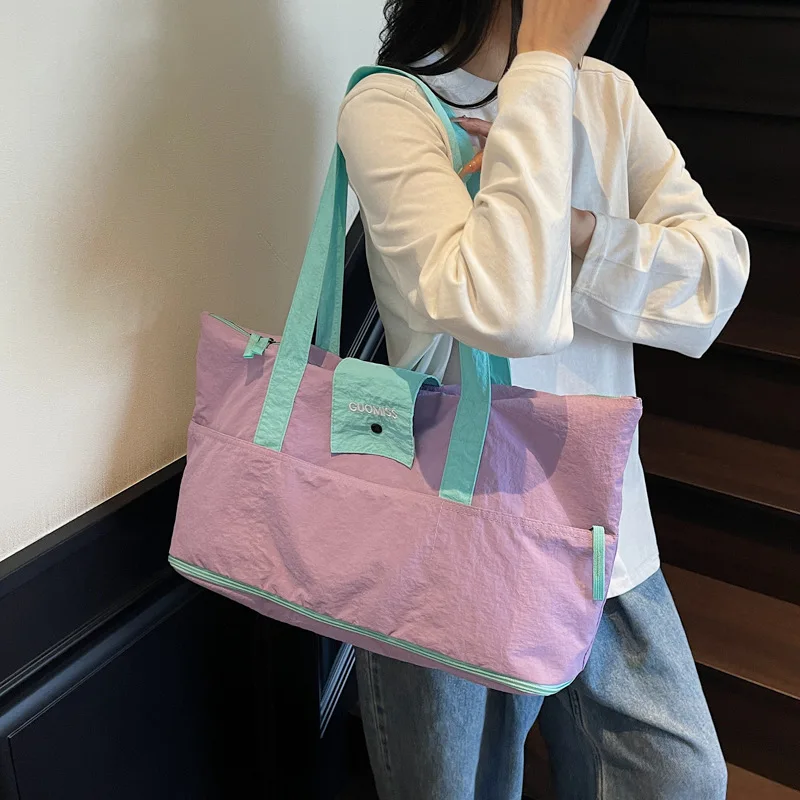

Travel Bag Large Capacity Women's Shoulder Commuter Bag Short Distance Travel Storage Bag Fashionable Ultralight Women's Handbag
