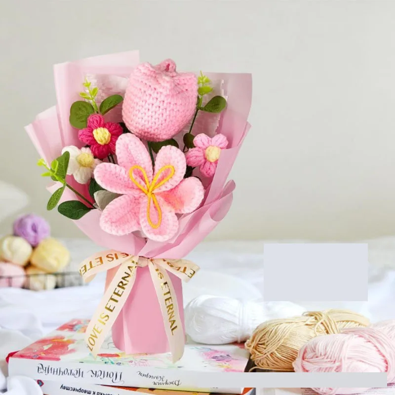 

Hot Selling Gift Rose Bouquet Pink Tulip Simulated Flower Yarn Flower Handmade Knitted Flower