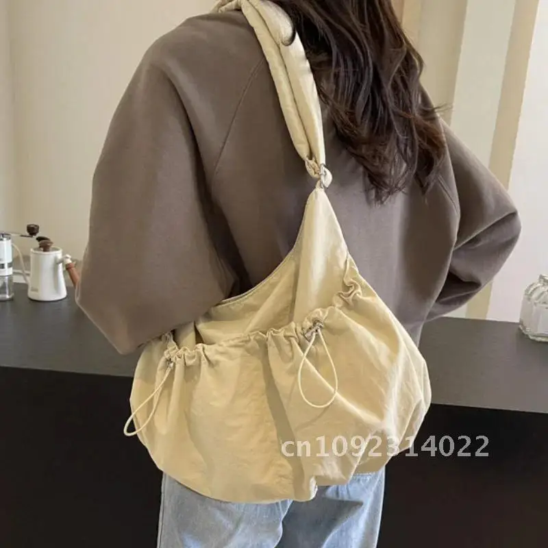 

Japan Style Nylon Solid Color Crossbody Bag Shopping Pleated Drawstring Minimalistic Women Bag Outdoor Daily Bag Shoulder Hobos