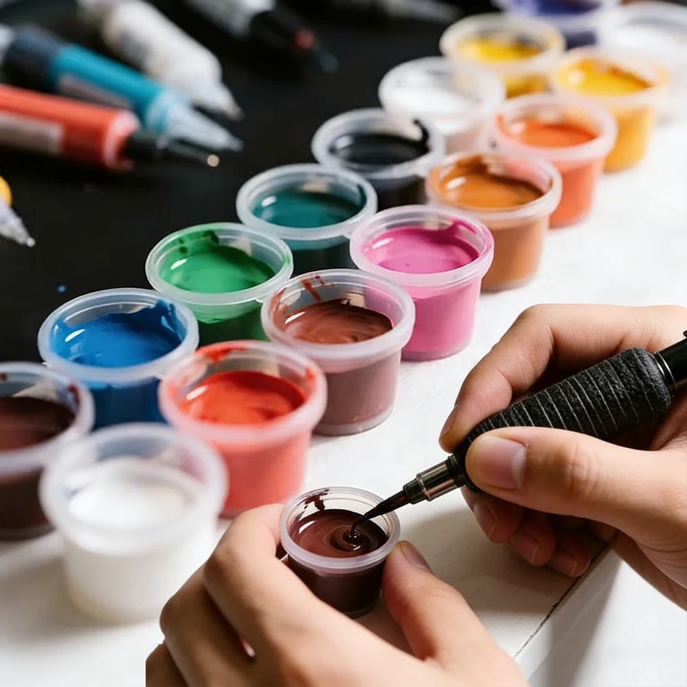كوب حبر الوشم القابل للتصرف متعدد الأحجام من البلاستيك المتين لحاويات حبر الوشم الصباغ لملحقات الوشم للمكياج الدائم