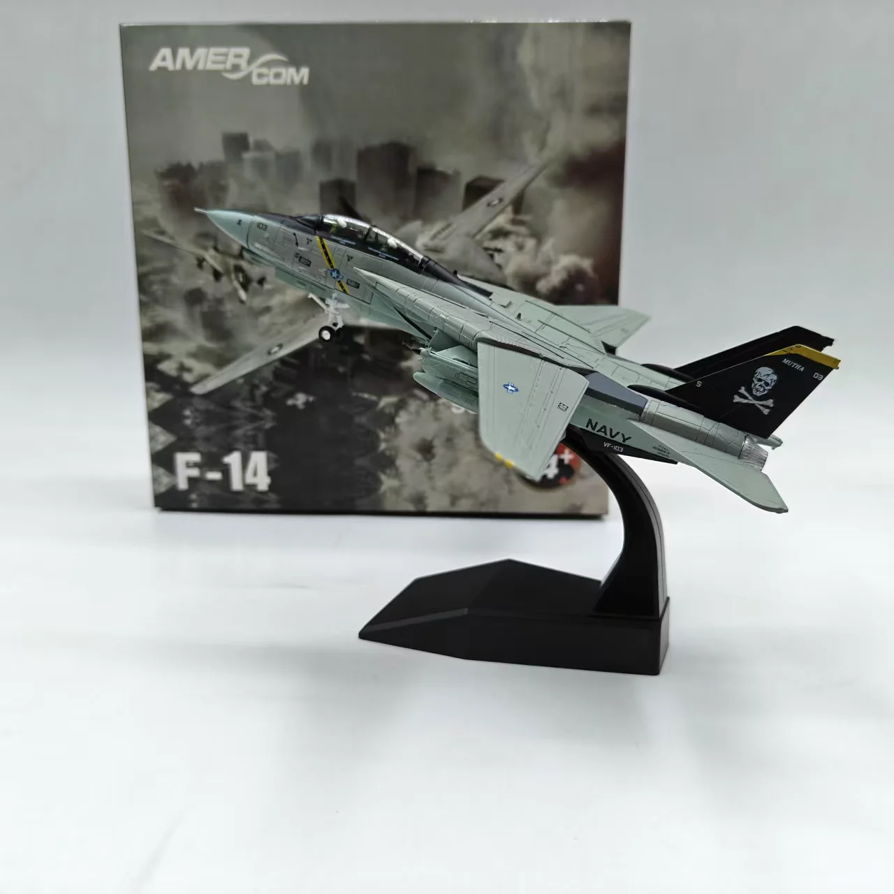 

Литой под давлением масштаб 1:100, американский истребитель Tomcat F14B Tomcat VF-103, эскадрилья с пиратским флагом, модель самолета из сплава, Коллекционная игрушка, подарок, сувенир