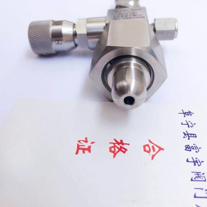 Vacuum type (emptying type) steel cylinder sampling valve micro regulating valve