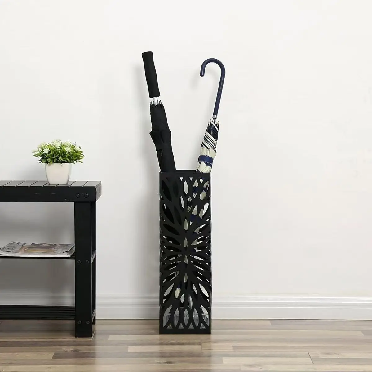 High-end carved light luxury umbrella frame, cafe, homestay buyer's shop, hotel home creative storage rack bucket