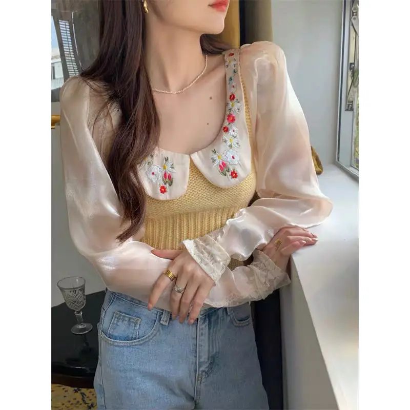 Spring Pullovers female 2023 Korean doll collar embroidered knitted shirt women's short bubble sleeve long -sleeved pullovers