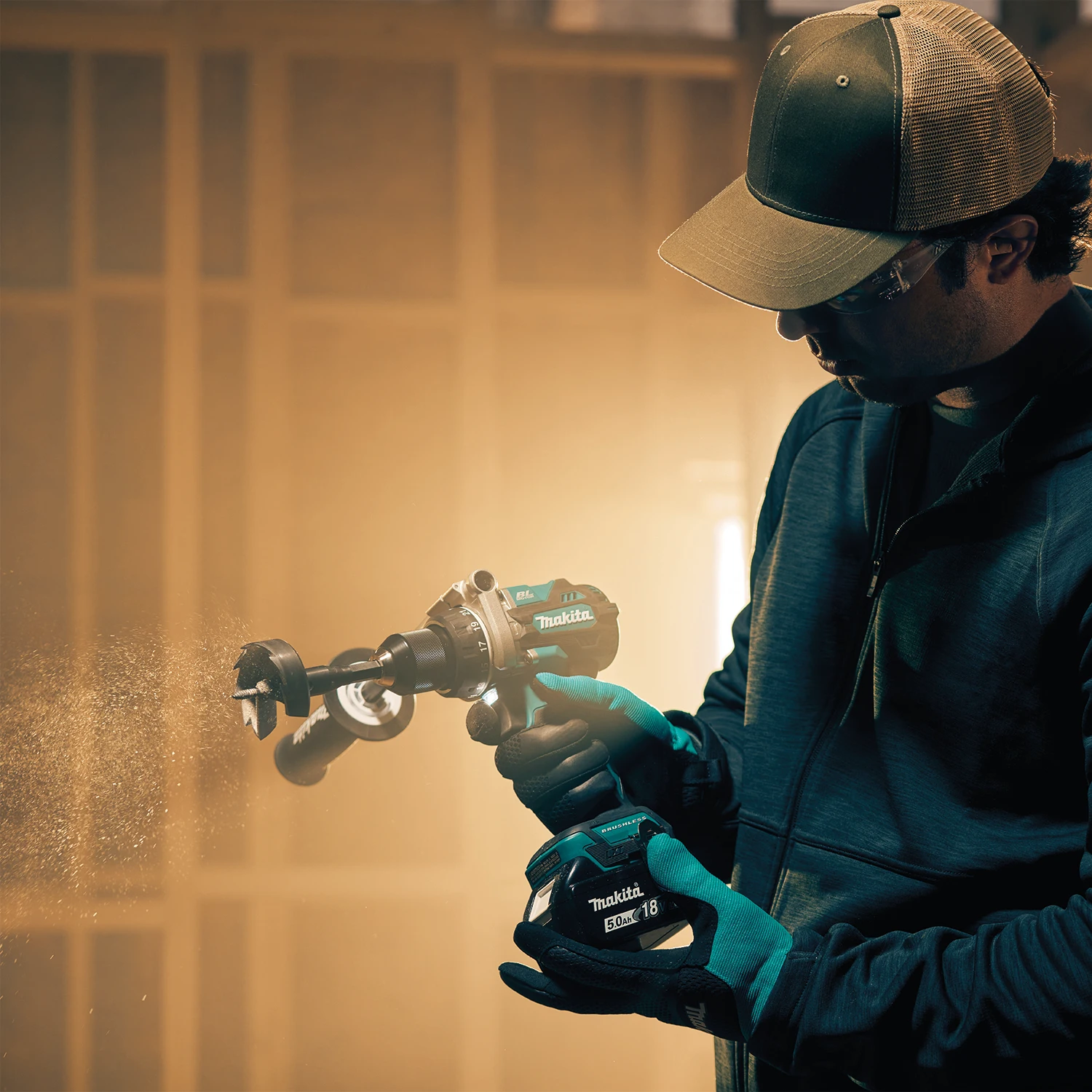 

Аккумулятор Makita BL1850B, 18 В, 5,0 Ач, литий-ионный аккумулятор LXT для комплекта аккумуляторных электроинструментов, зарядное устройство, пила, дрель