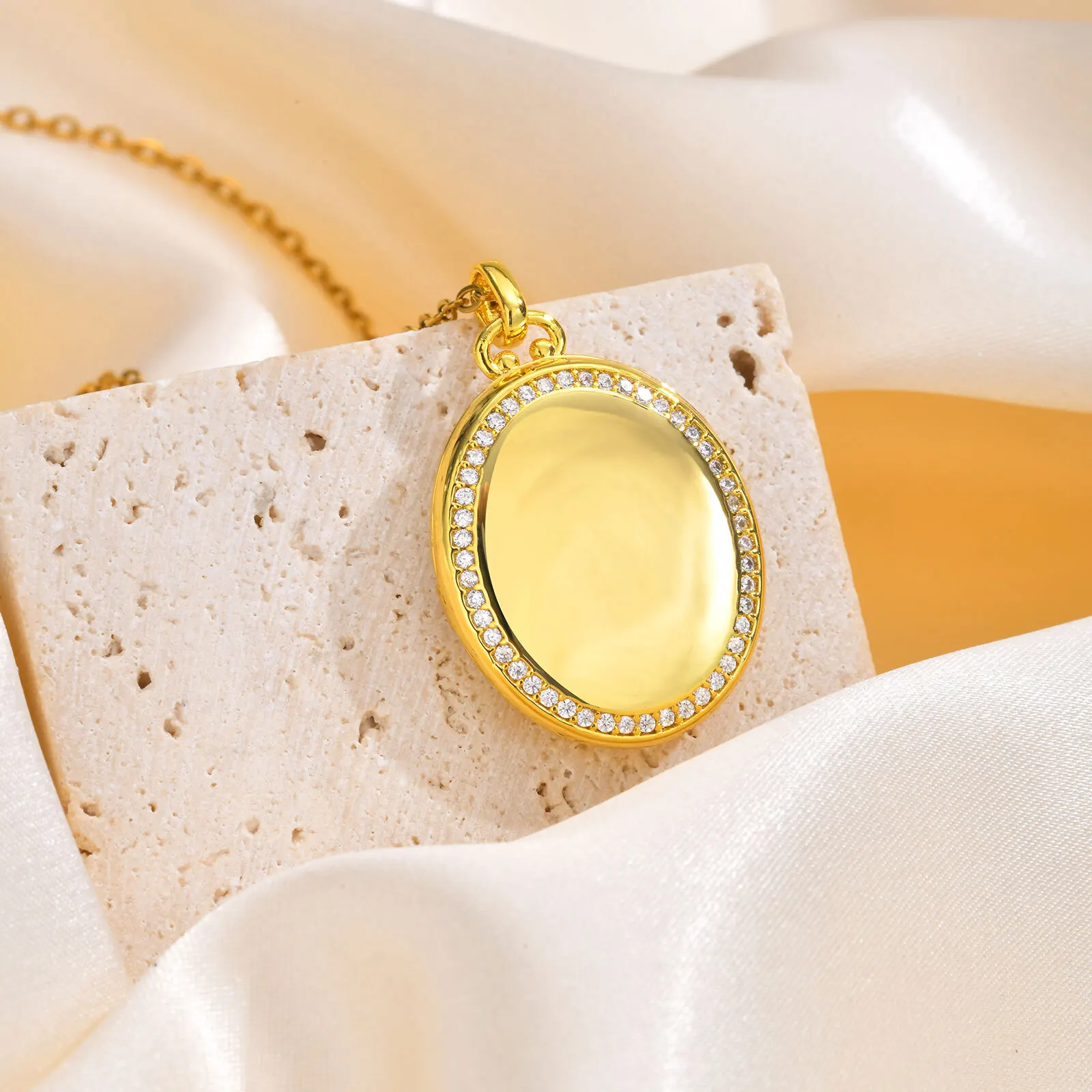 Custom Oval Locket Pendant Necklace for Women, Zirconia Openable Personalized Photo with Text Jewelry