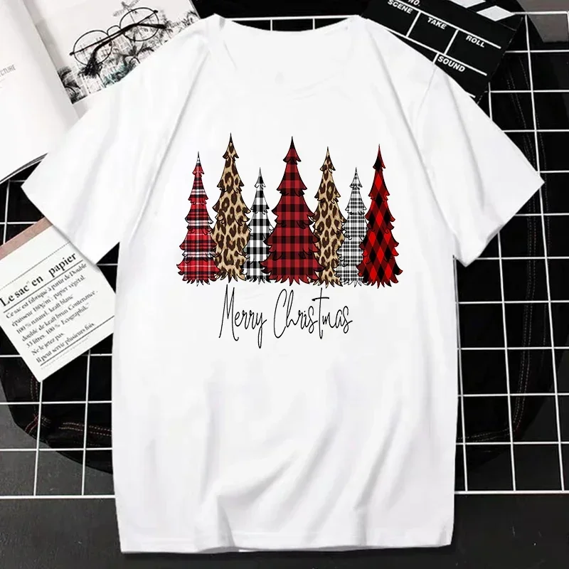 Beautiful fashion retro Christmas snowman snowball fight men and ladies tshirt loose collar casual   clothing Christmas holiday