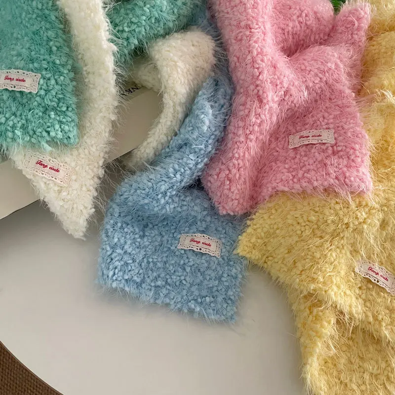 طقم قبعة وشاح شتوية للسيدات، قبعة صغيرة محبوكة دافئة وأوشحة للرقبة للسفر المكتبي اليومي