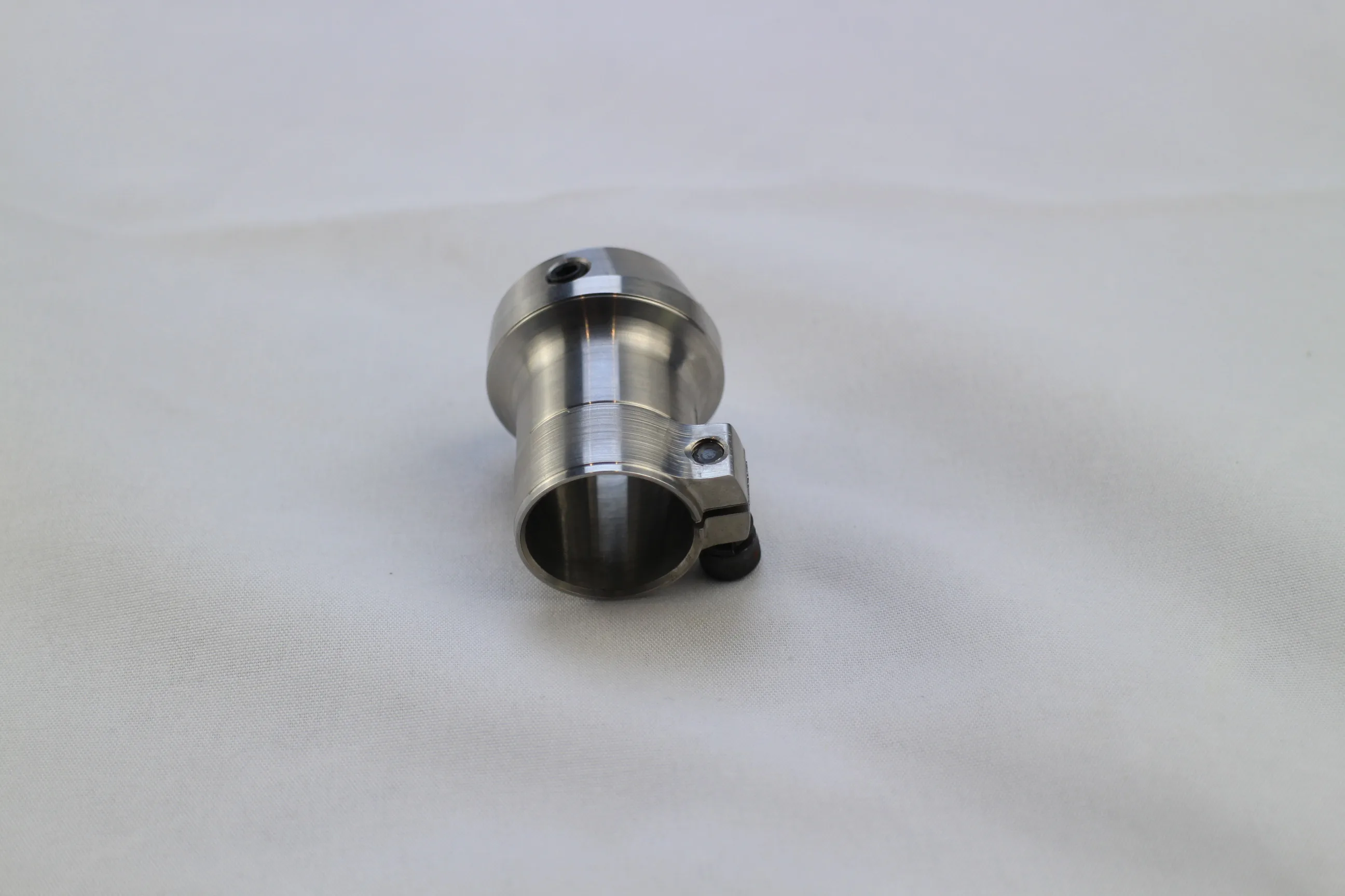 

Адаптер для трубок 3S24 Материал: нержавеющая сталь Грузоподъемность: 45 кг