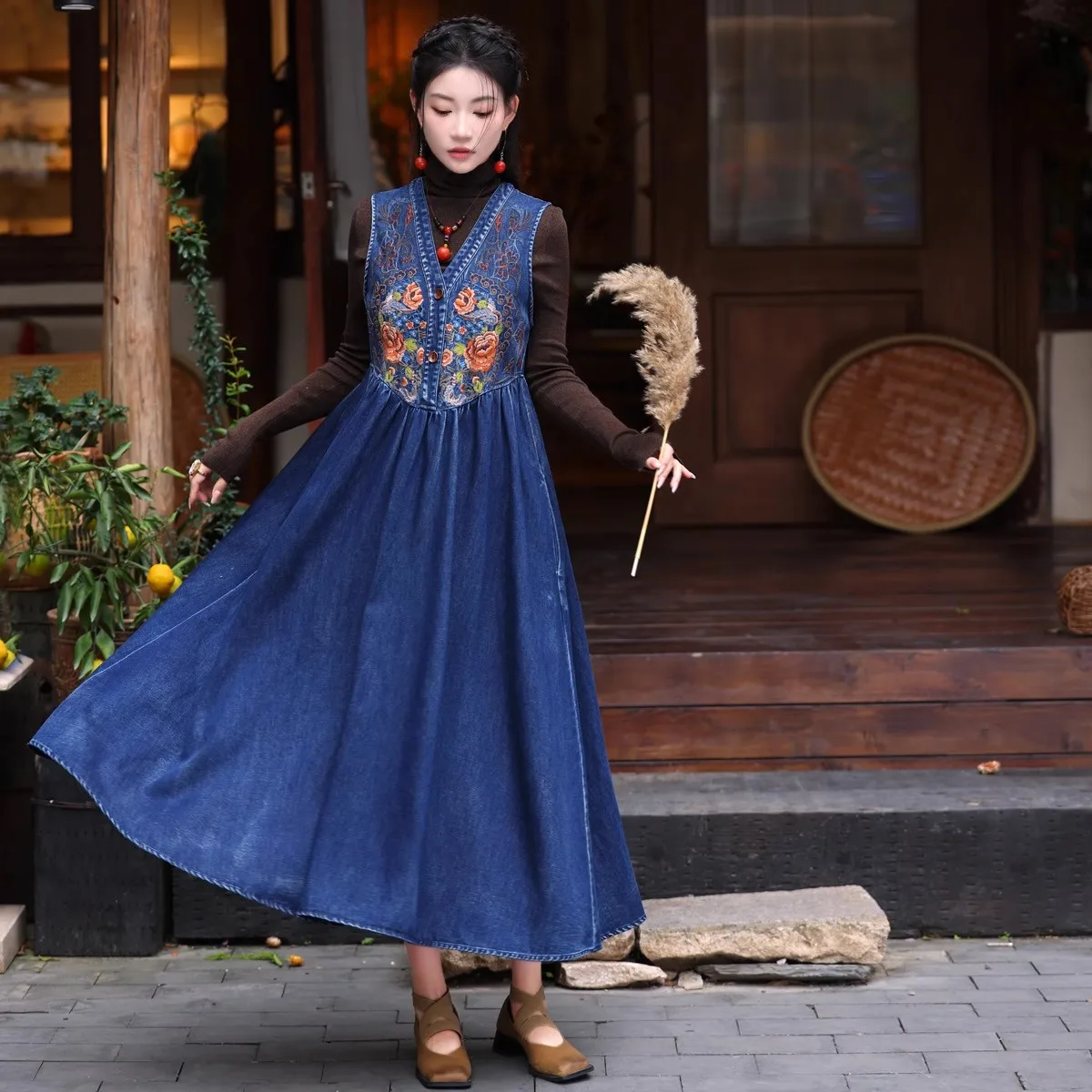 

TIYIHAILEY 2023 New Free Shipping Vintage Women Long Mid-Calf Spring Denim M-2XL Chinese Style Embroidery Sleeveless Tank Dress
