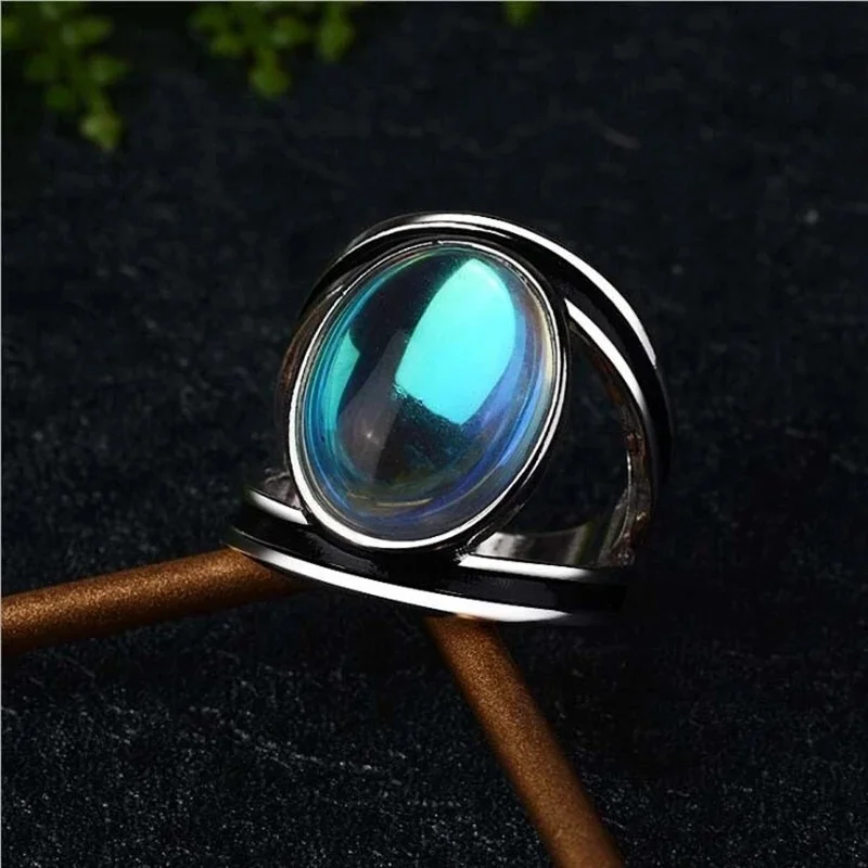 FashionVintage Ancient Tibetan Large Oval Moonstone Ring Large Size Indian Healing Crystal Fire Opal Rings Women Vintage Jewelry