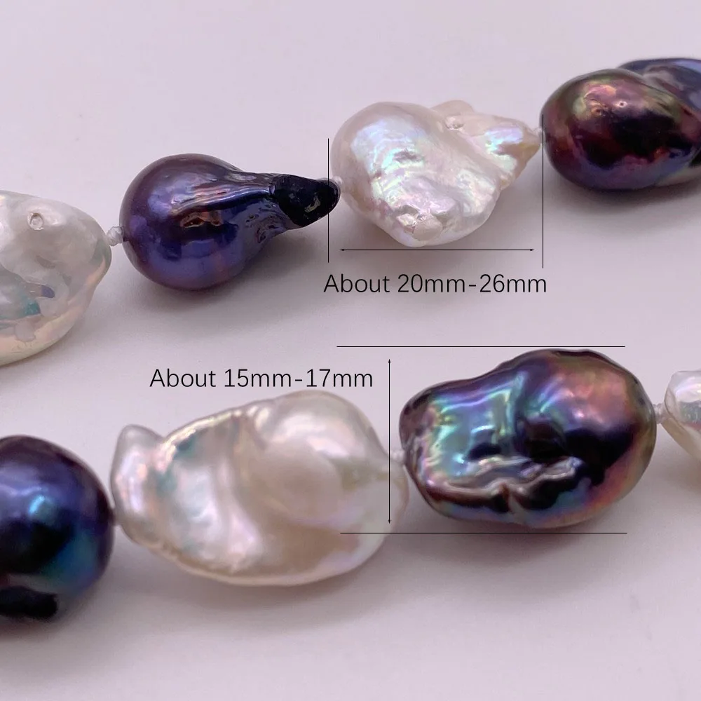 New Selling Well White Black Mixed Color Large Size Tissue Nucleated Flame Ball Shape Baroque Pearl Necklace Freshwater