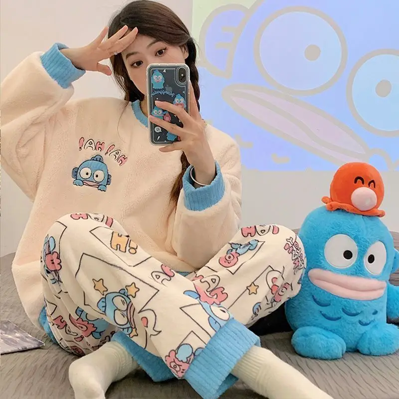 Cute Cartoon Kawaii Crayon Shin-chan Winter Women\'s Round Neck Pajamas with Comic Style Embroidery Flannel for Casual Wear