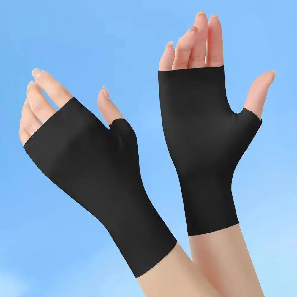 Ice Silk Gaming Mouse Gloves Half Finger Summer Driving Sun Protection Sweat Absorbent Wrist Protection for Men And Women