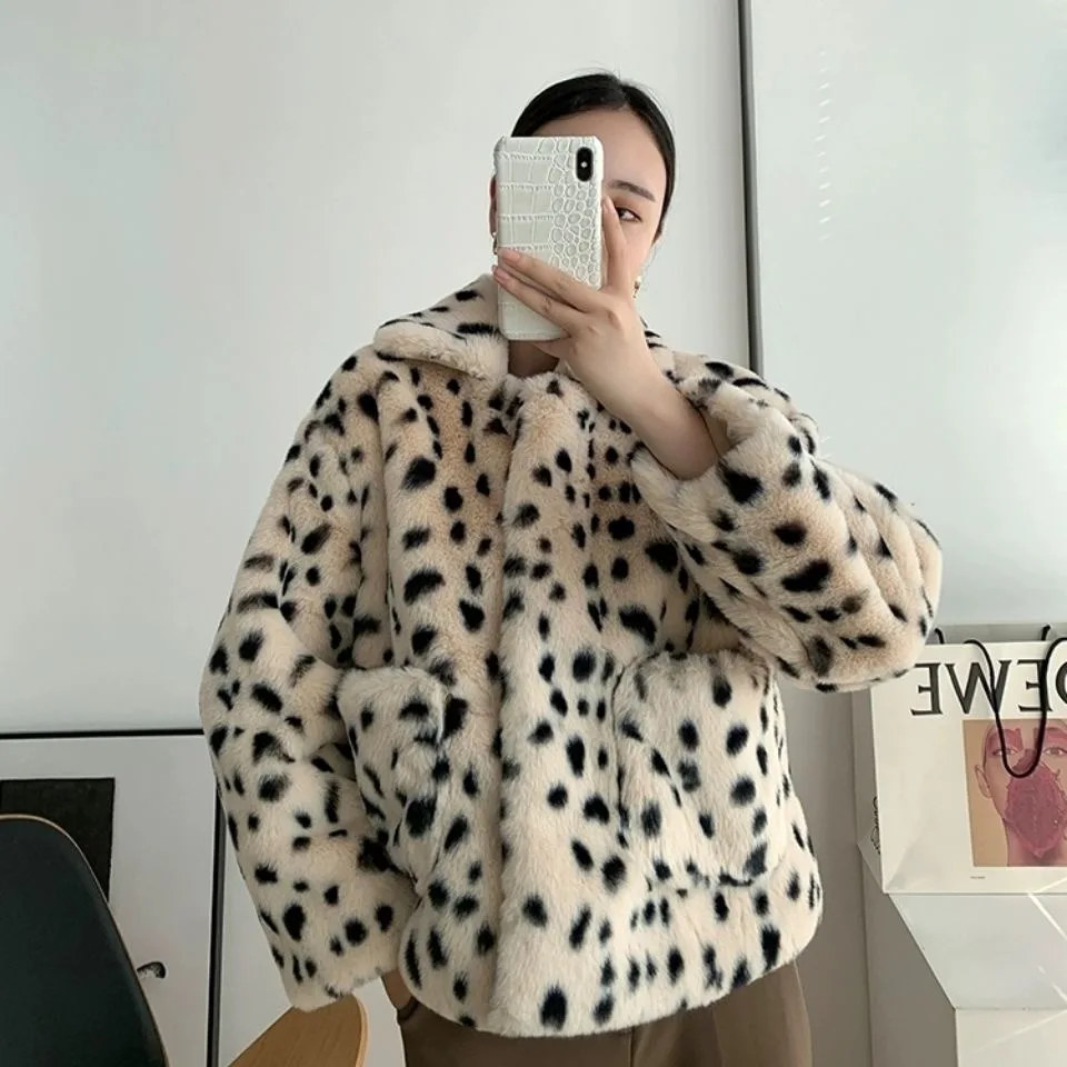 سترة قطيفة من الفرو المزيف على شكل الفهد سترة نسائية شتوية
