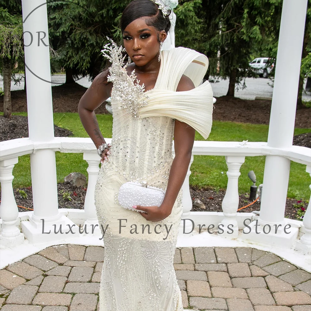Abiti da ballo di cristallo con perline di lusso 2025 Ornamenti 3D Abiti da sera con strass a sirena Abiti da cerimonia personalizzati