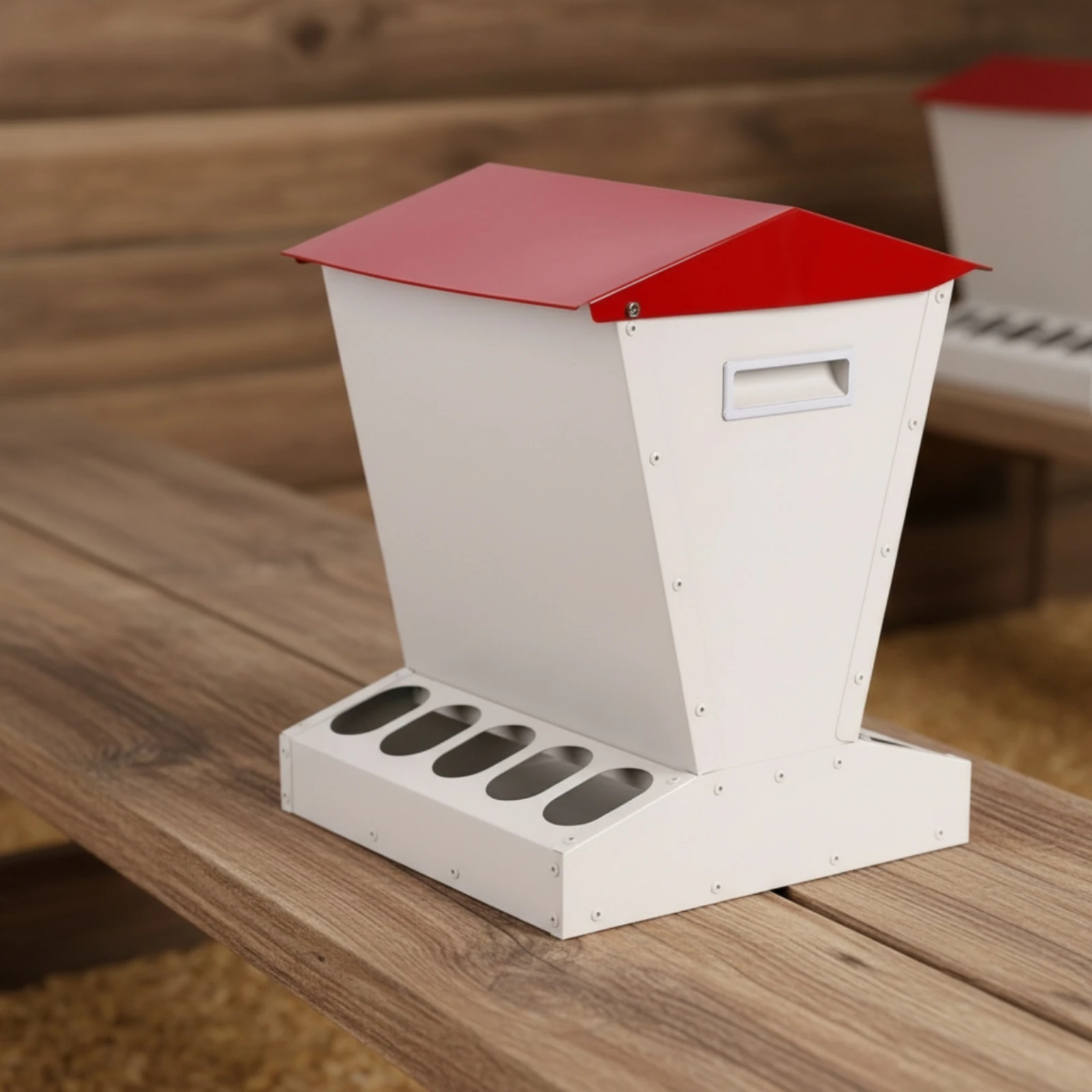 Chicken Feeder with Lid Weight-basedFed Poultry Feeder with Lid Long-Lasting Low-Height