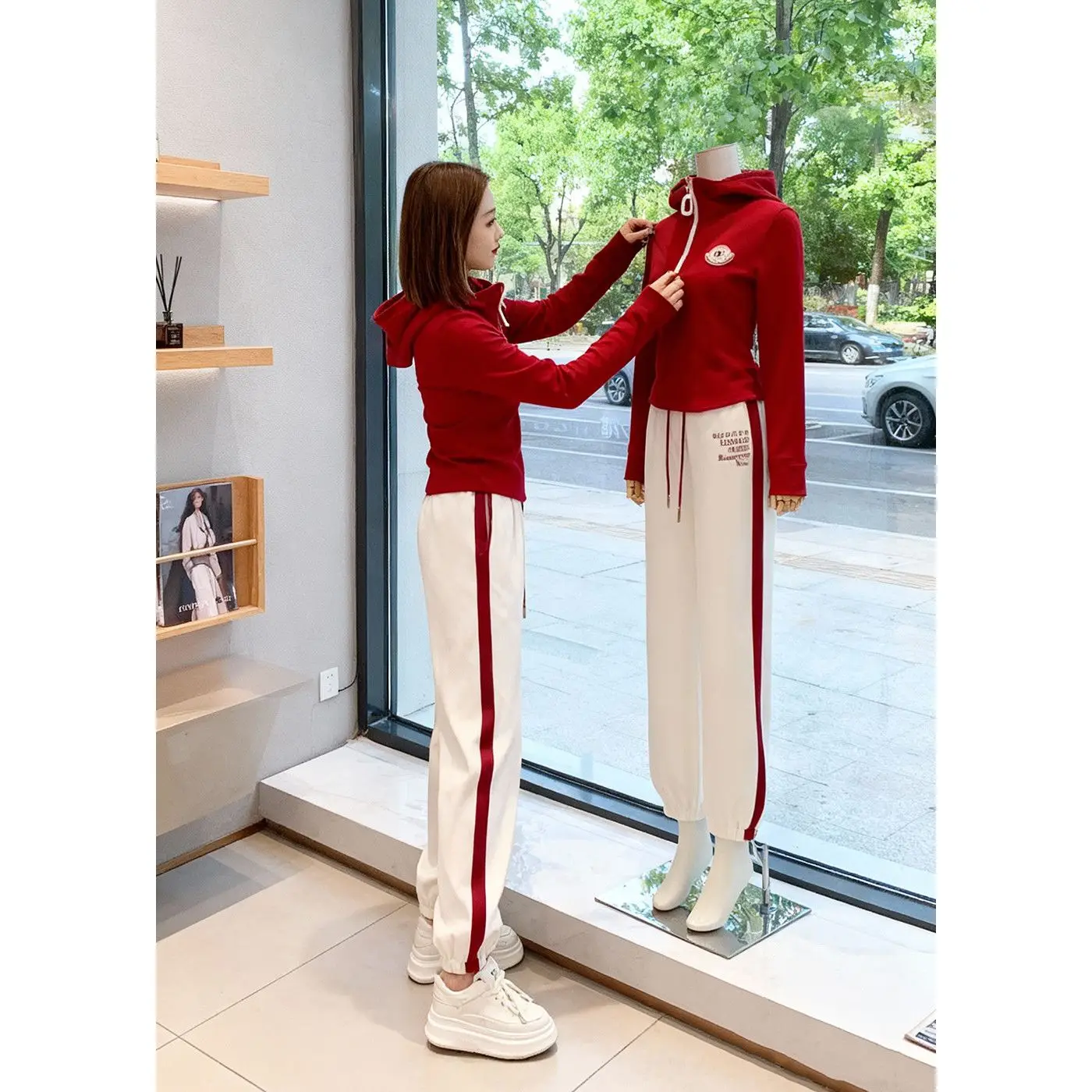 여성 캐주얼 티셔츠 세트 가을 겨울 스포츠 안티에이징 투피스 세트 젊어 보이는 동양 스타일 바지