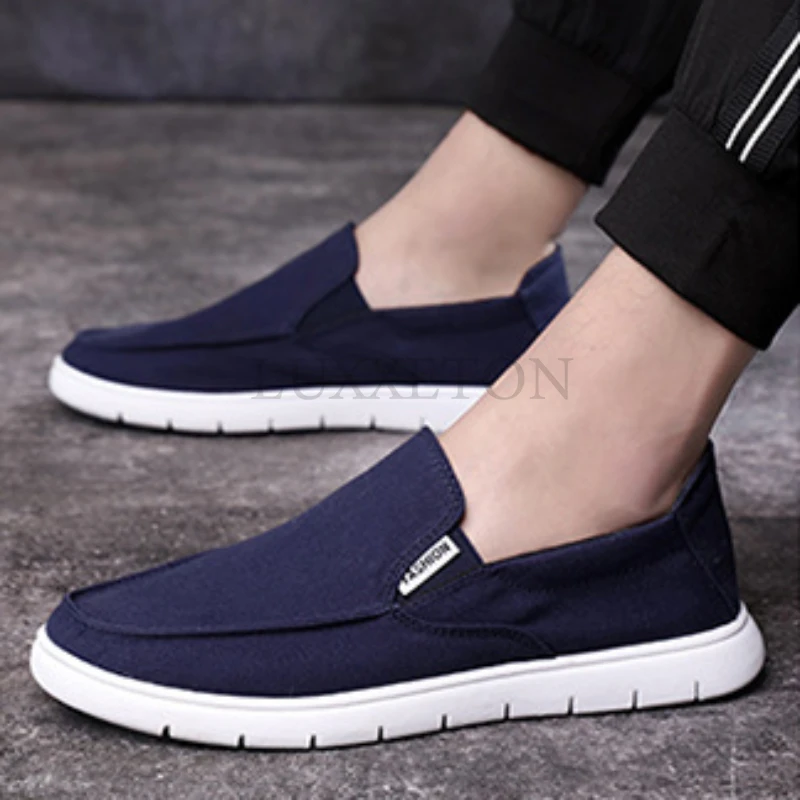 Fashion Slip-on Men\'s Canvas Shoes Breathable Lightweight Comfortable Men Shoes Summer Men\'s Casual Shoes Lazy Flat Shoes