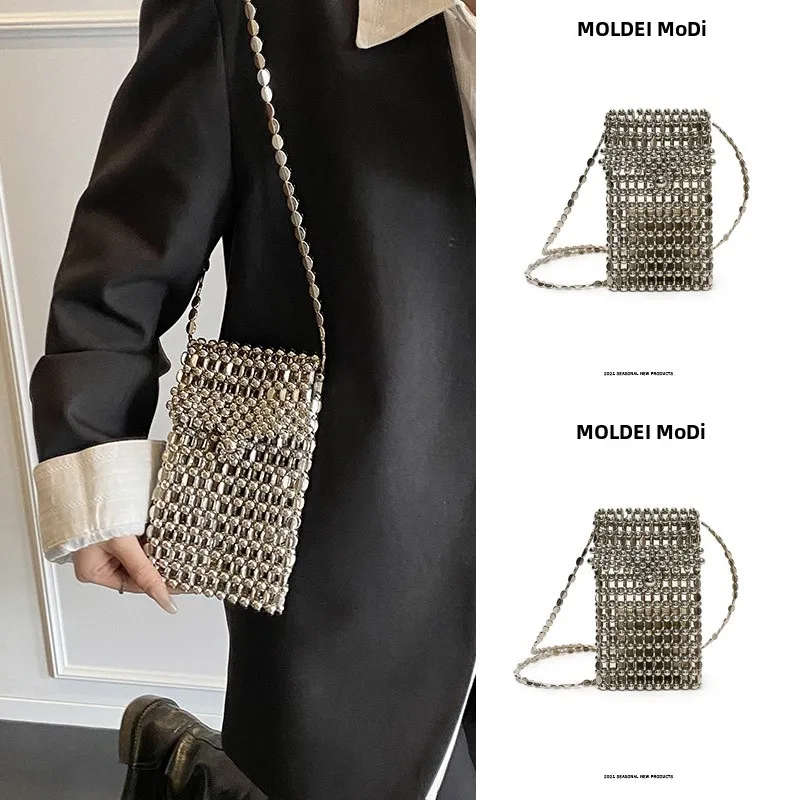 

Faionable пригородная женская маленькая сумка через плечо для телефона с бисером, мягкая ручка, современная нейтральная застежка с закрытой застежкой, мягкий полиэстер...