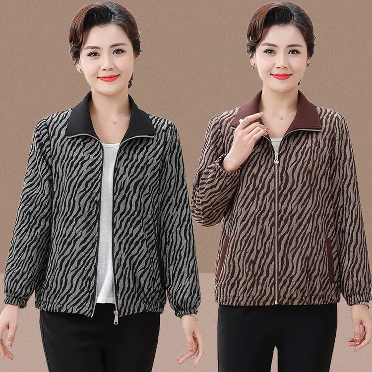 

Spring 2026 New ort Casual Jaet Mid-aged Women's Faion Mom Clothes 50 to 60 Years Old Zipper Top Other Material 00%