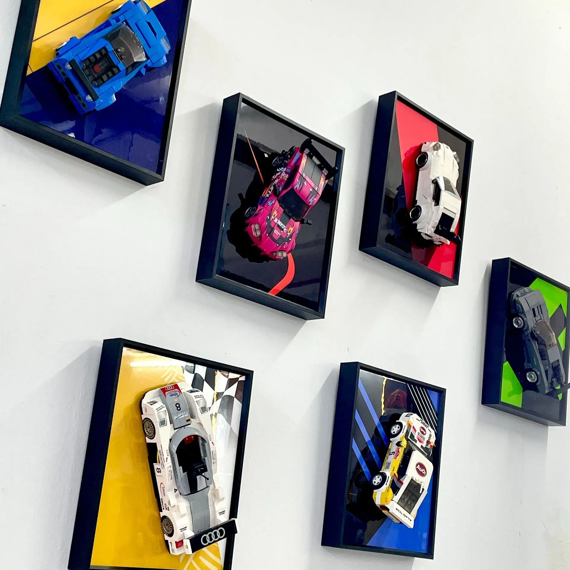 Driedimensionaal fotolijst, metalen frame + houten basis voor sportwagenbouwstenen op schaal 1:32, racespeelgoed met kleine deeltjes