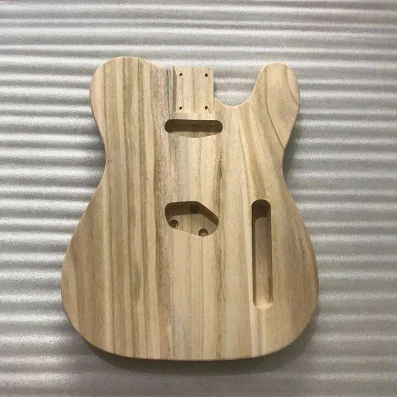

Electric Guitar Log Color Body