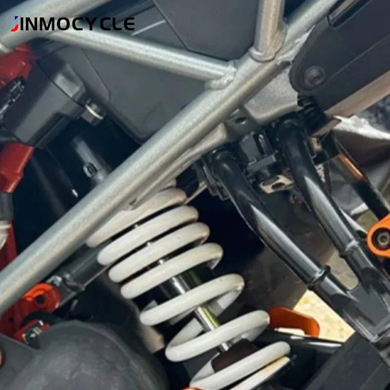 

For Duke 125 Duke 200 Duke 250 Duke 390 Duke 2017-2023 Motorcycle Accessories FootPeg Footrest Rear Heel Plates Guard Protector