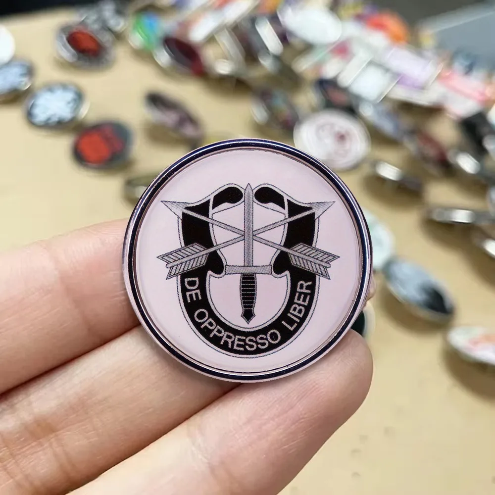 1 قطعة شارة القوات الخاصة الأمريكية دي أوبريسو ليبر العسكرية التلبيب قبعة دبوس