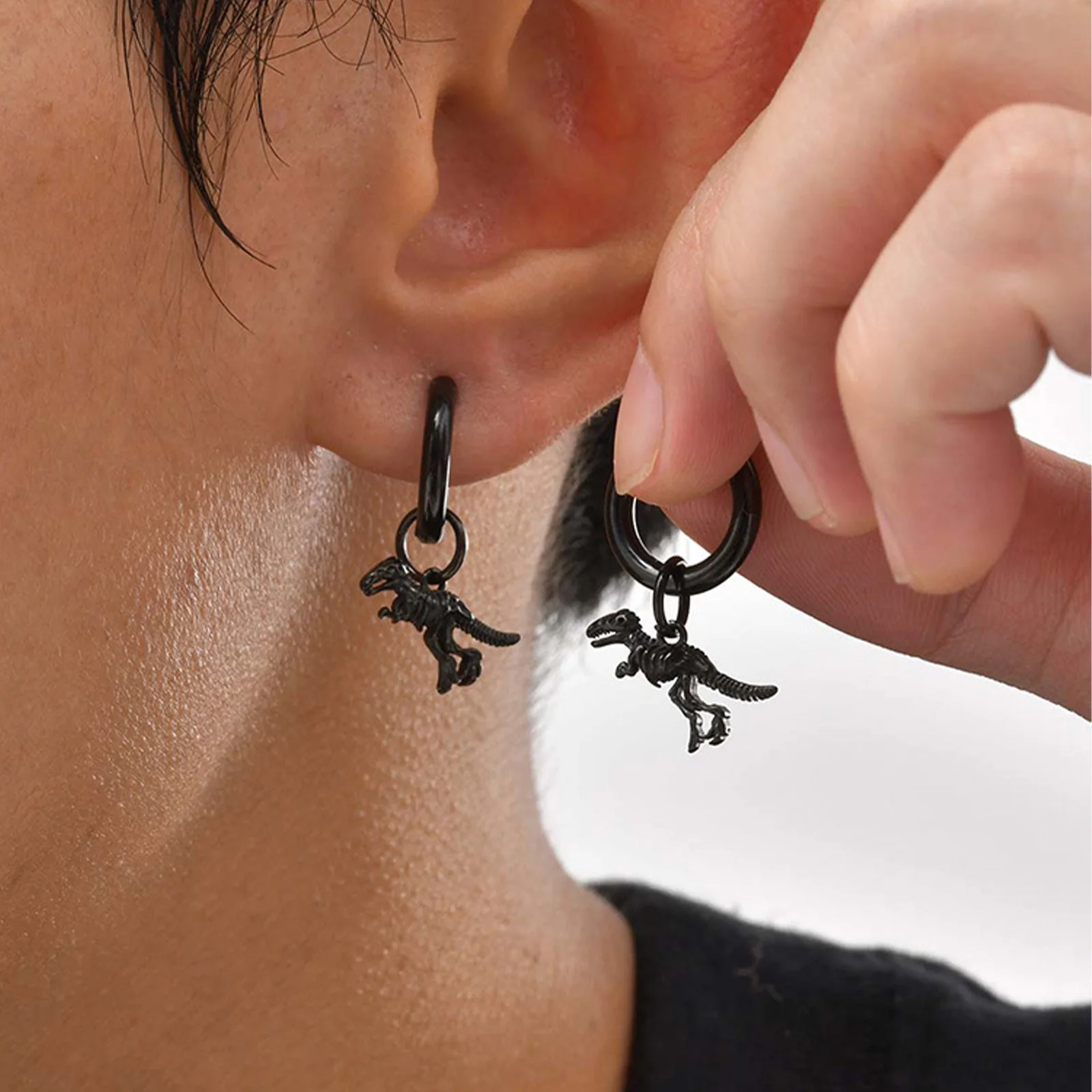 

Trendy Dinosaur Hoop Earring for Men Anti Allergy Tyrannosaurus Rex Skeleton Earrings Jurassic Dinosaur Enthusiast Jewelry Gift