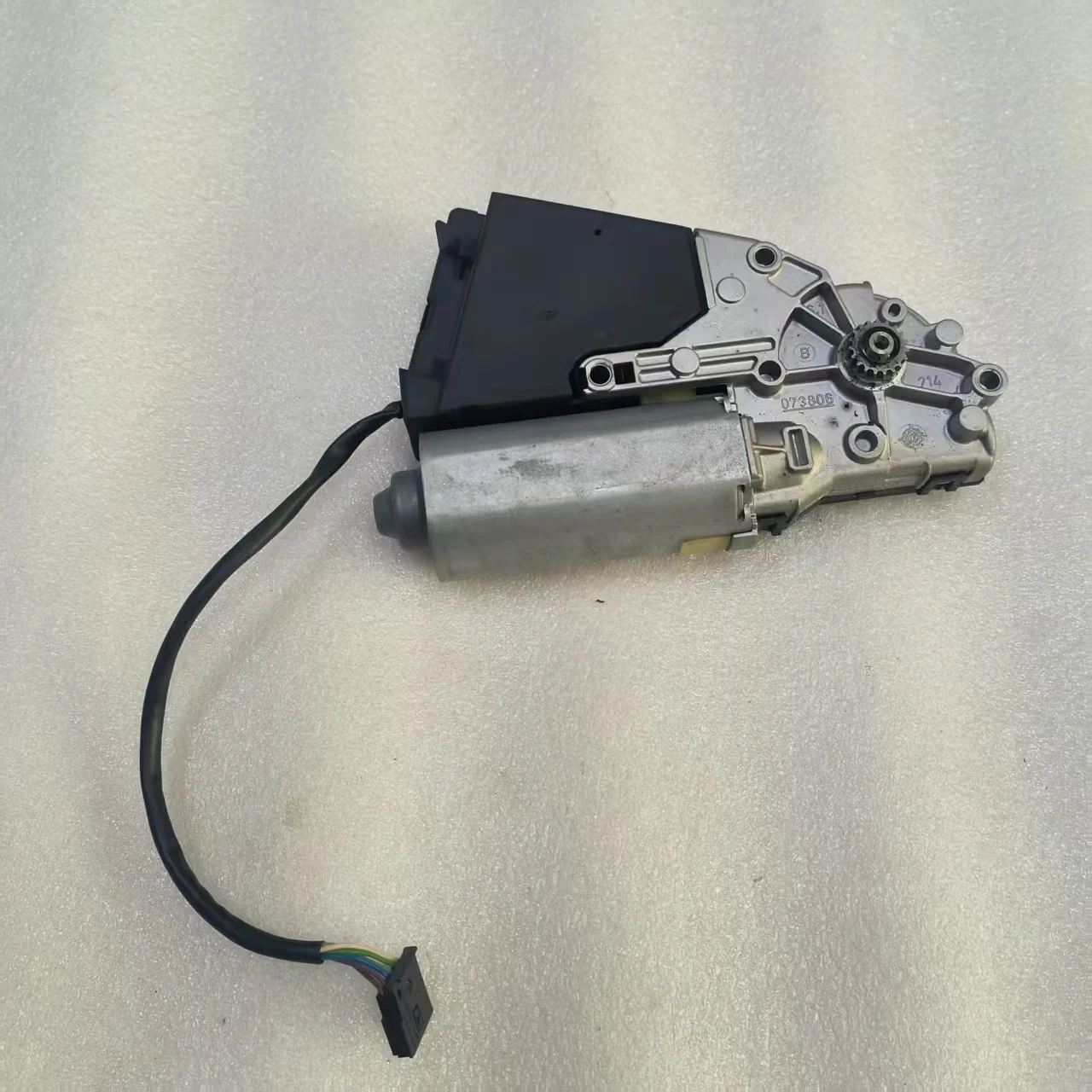 Original 1PC For VW GTI GLI PASSAT JETTA Bora TOAREG 2000-2010 Sun Roof Motor P/N  6Q0959591 B 1K0959591 0390200017 Refurbish