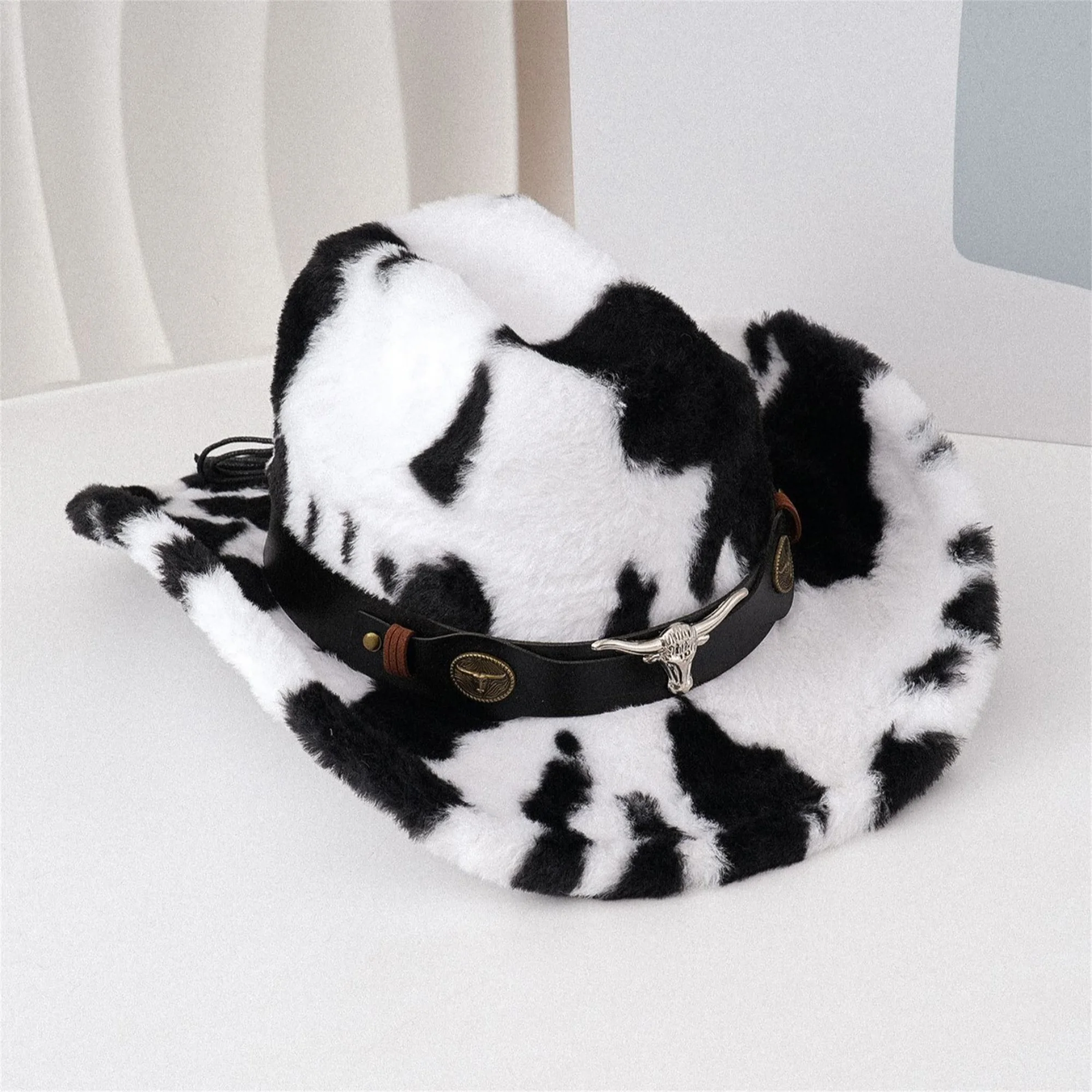 Chapéu de cowboy unissex elegante de pele sintética com design de cabeça de touro e aba larga perfeito para festas e eventos de inverno