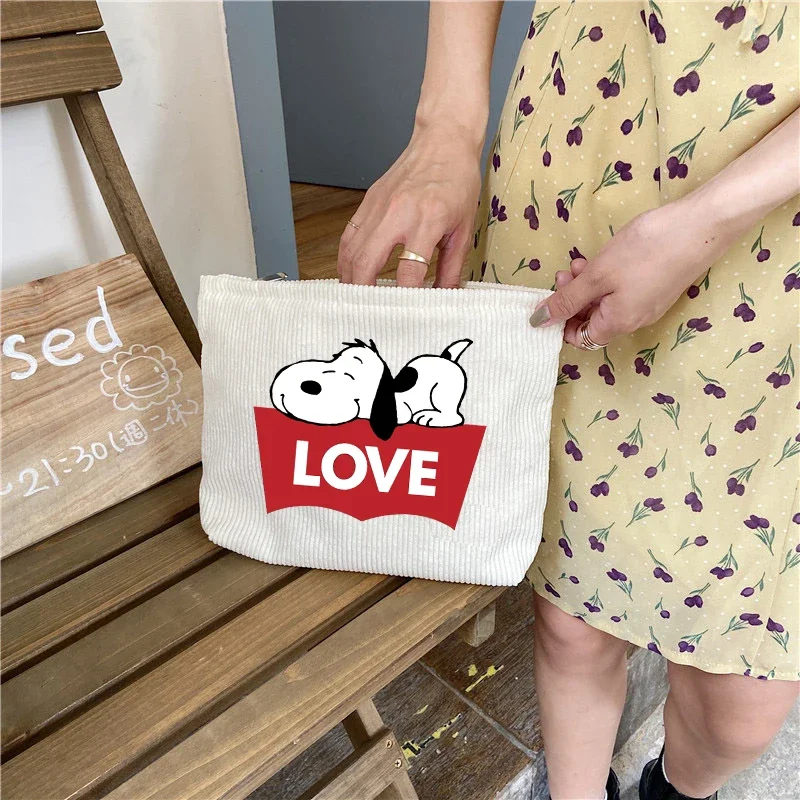 Snoopy Women Makeup Bag Large Capacity Travel Organizer Toiletry Storage Portable Cosmetic Bag Gift Waterproof Purse Case Gift