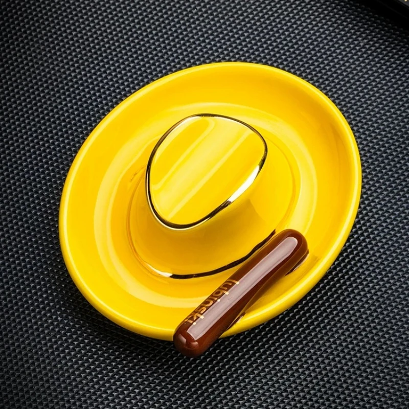 Portable Cigar Ashtray Cowboy Hat Shape Cigar Cigarette Ashtray Large Diameter Ceramic Cigar Ashtray Holder Smoking Accessories view 3