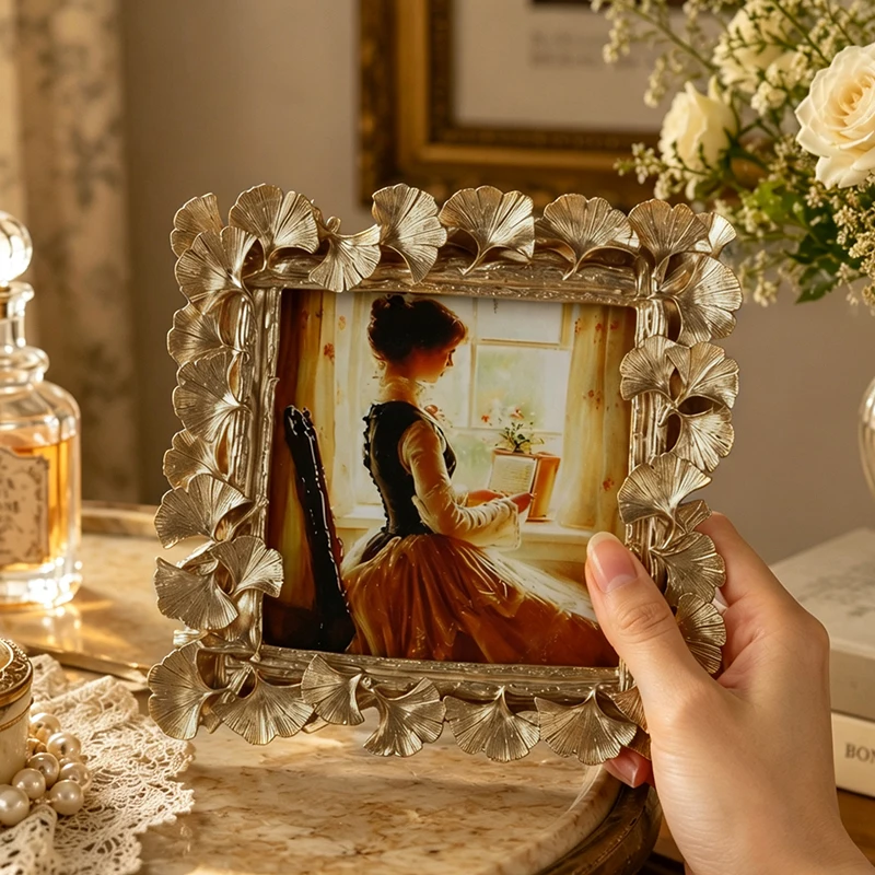 Vintage French Ginkgo Leaf Resin Photo Frame Golden Embossed Frame Tabletop Display Ornament Bedroom Living Room Home Decor Gift