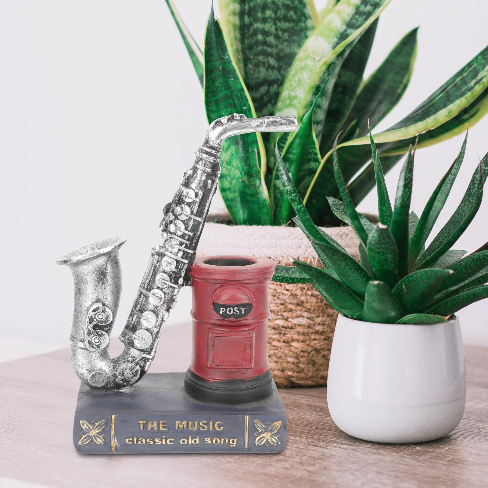 

Saxophone Sculpture Retro Vintage Resin Desktop Decor Pen Holder Bucket Stationery Container Practical Multi Functional