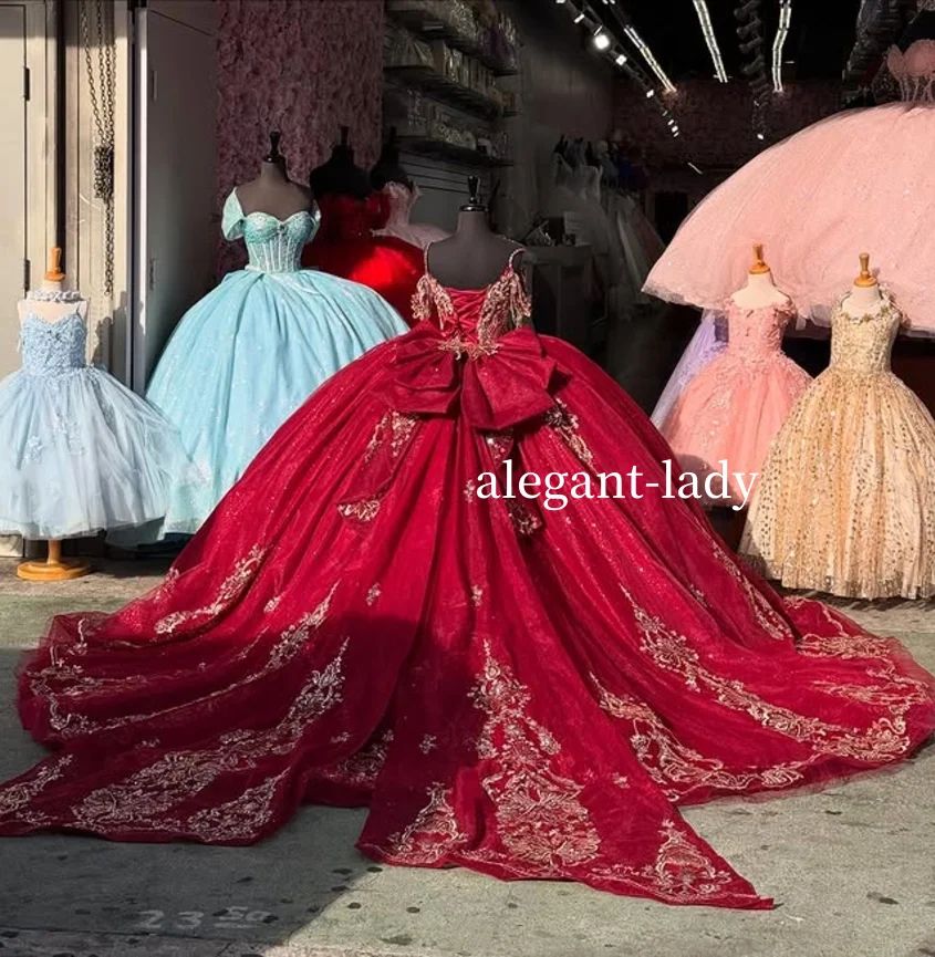 Luxury Princess Quinceañera Dress Sling Crystal Beaded Bow Applique Chapel Train Mexican Queen Lace Custom abti da cerimonia